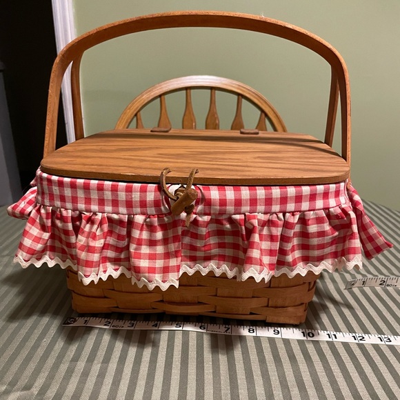 Longaberger Wood Picnic Basket with Red Gingham Bow Trim - Picture 5 of 16